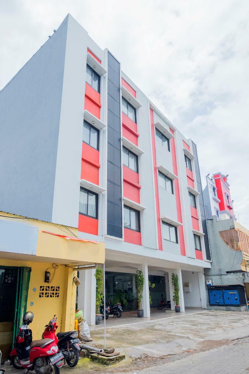New Legend Hotel Makassar Exterior foto