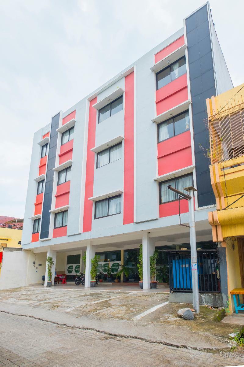 New Legend Hotel Makassar Exterior foto